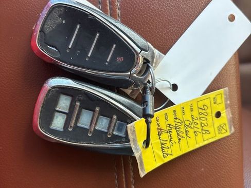 Used 2016 Chevrolet Malibu LT w/ Leather Package image 22