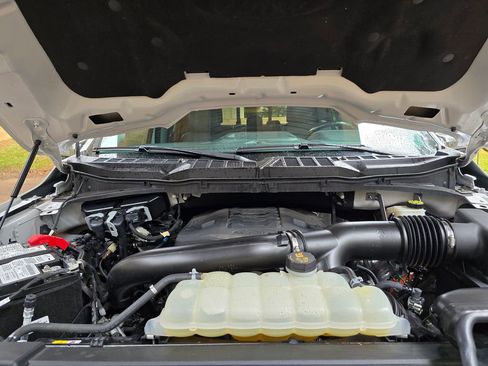 Used 2023 Ford F150 Lariat w/ Trailer Tow Package image 29