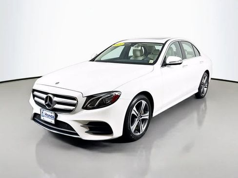 Used 2020 Mercedes-Benz E 350 4MATIC Sedan image 3