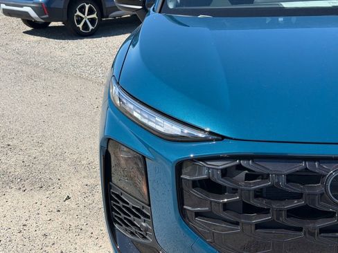 New 2026 Audi Q3 quattro 2.0T AWD/4WD image 5