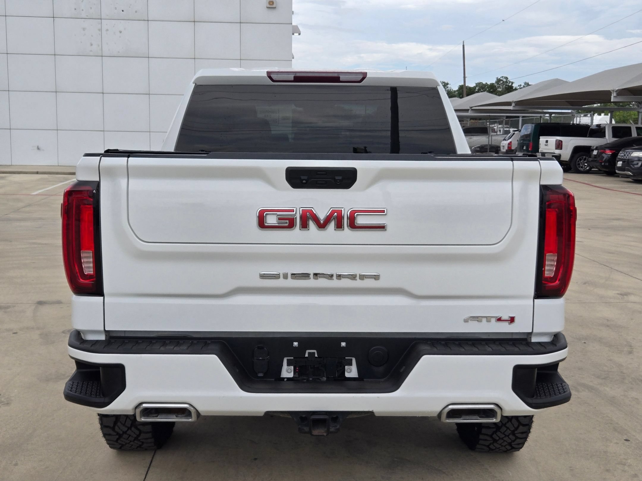 Certified 2022 GMC Sierra 1500 AT4 AWD/4WD image 6