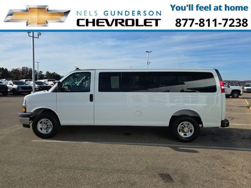 New 2025 Chevrolet Express 3500 LT w/ LT Preferred Equipment Group RWD image 8
