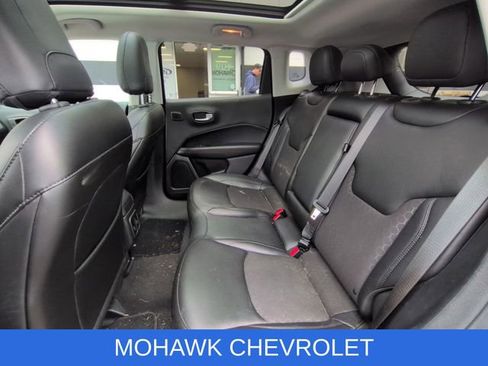 Used 2021 Jeep Compass Latitude w/ Sun and Sound Group AWD/4WD image 11