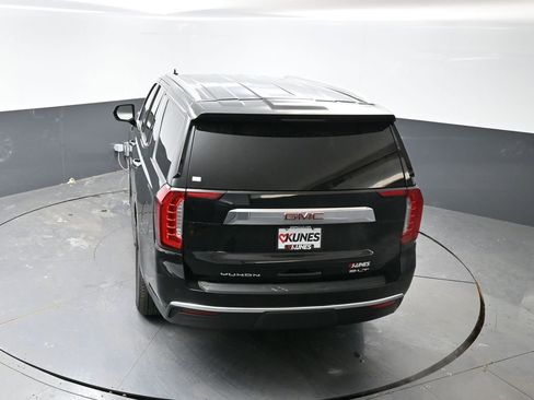 Used 2024 GMC Yukon SLT image 50
