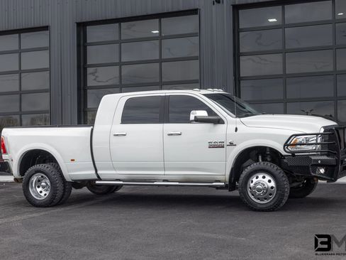 Used 2018 RAM 3500 Laramie AWD/4WD image 8