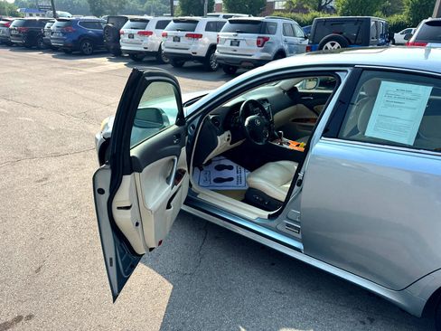 Used 2009 Lexus IS 250 4dr Sport Sdn Auto RWD image 15