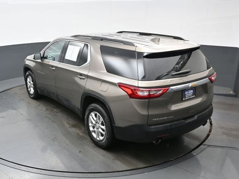 Used 2020 Chevrolet Traverse LT AWD/4WD image 32