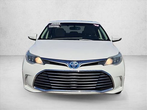 Used 2016 Toyota Avalon XLE Premium FWD image 2