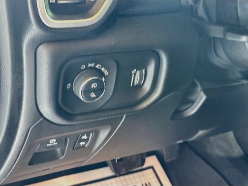 Used 2022 RAM 1500 Big Horn AWD/4WD image 11