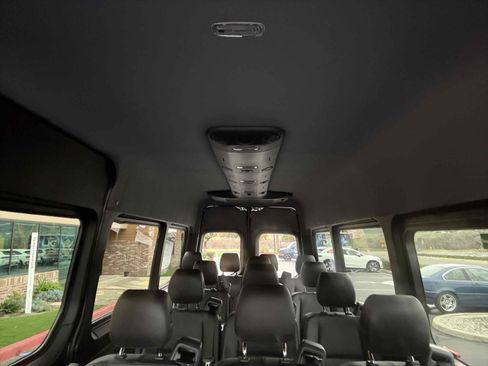 Used 2023 Mercedes-Benz Sprinter 2500 image 49