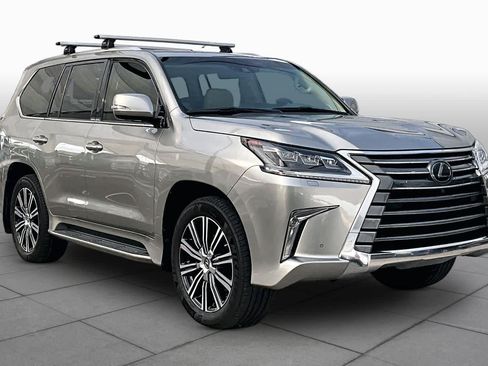 Used 2020 Lexus LX 570 4WD w/ Luxury Package image 3