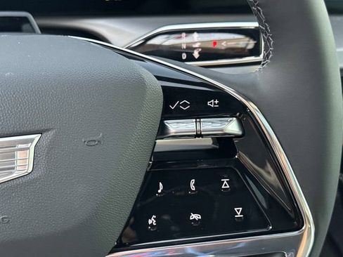 New 2026 Cadillac Vistiq Sport image 29