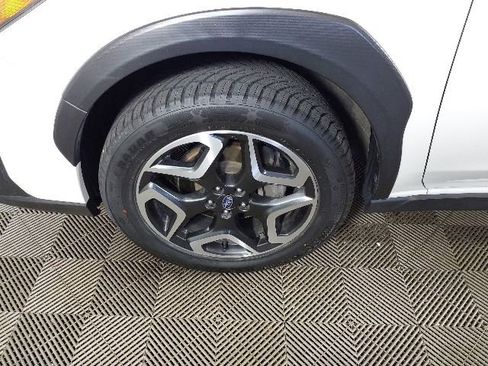 Used 2019 Subaru Crosstrek 2.0i Limited w/ Moonroof Package w/Navigation AWD/4WD image 8