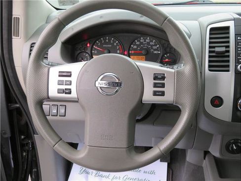Used 2020 Nissan Frontier S AWD/4WD image 25