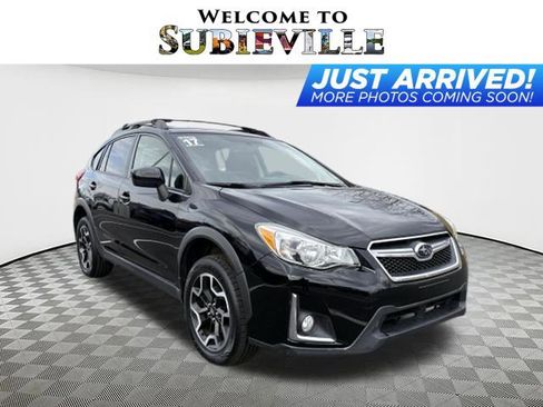 Used 2017 Subaru Crosstrek 2.0i Premium w/ Popular Package #2 image 1