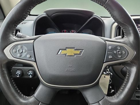 Used 2022 Chevrolet Colorado Z71 AWD/4WD image 24