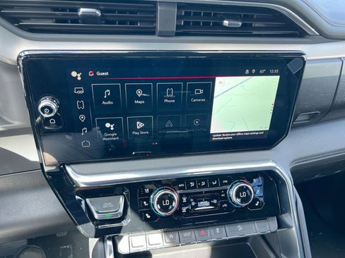 New 2026 GMC Sierra 1500 Denali w/ Denali Reserve Package image 16