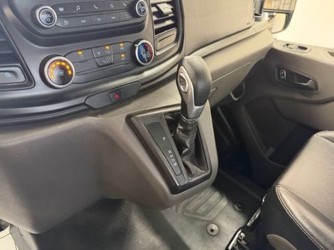 Used 2022 Ford Transit 350 DRW RWD image 16