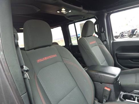 Used 2021 Jeep Wrangler Unlimited Rubicon w/ Cold Weather Group image 40