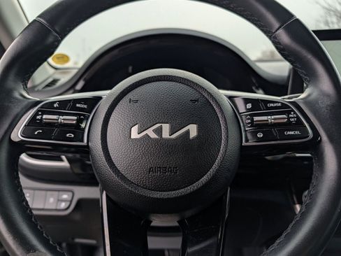 Used 2023 Kia Seltos EX image 30