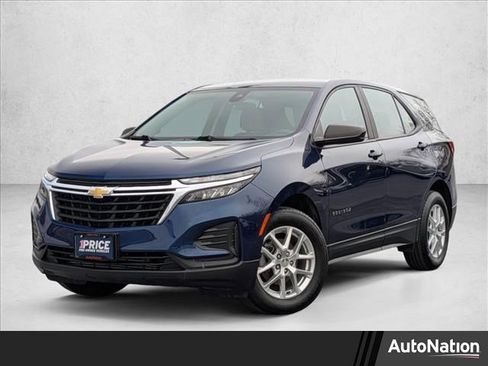 Used 2022 Chevrolet Equinox LS image 1