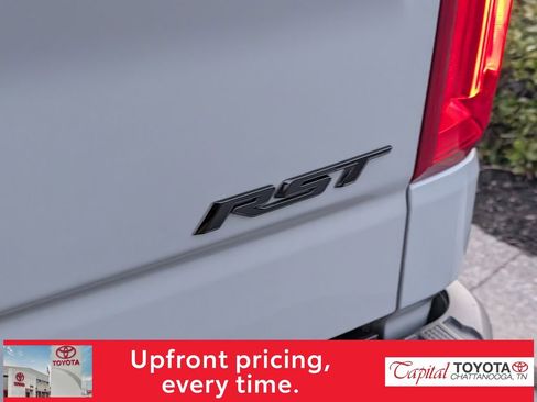 Used 2024 Chevrolet Silverado 1500 RST image 8