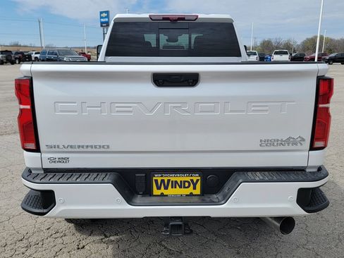 New 2025 Chevrolet Silverado 2500 High Country w/ Technology Package AWD/4WD image 7