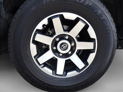 Used 2024 Toyota 4Runner TRD Off-Road Premium w/ Moonroof Package AWD/4WD image 7