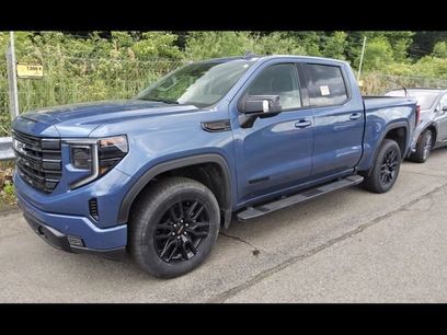 Used 2026 GMC Sierra 1500 Elevation w/ Preferred Package