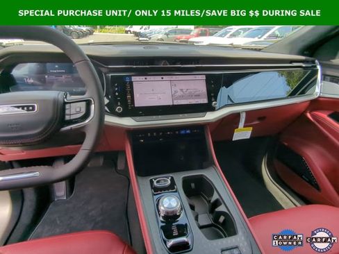 Used 2025 Jeep Wagoneer S Launch Edition image 2