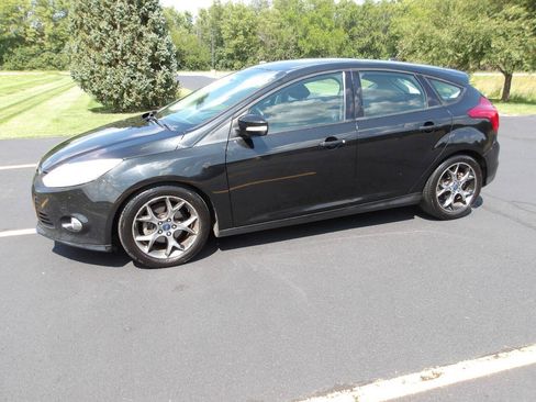 Used 2014 Ford Focus SE FWD image 8