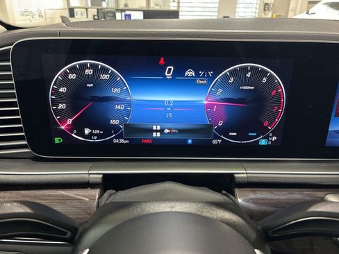 New 2026 Mercedes-Benz GLS 450 4MATIC image 12