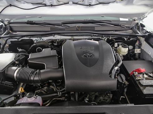 Used 2022 Toyota Tacoma SR5 image 26