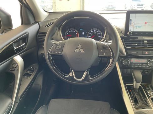 Used 2024 Mitsubishi Eclipse Cross SEL image 12