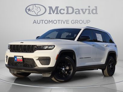Used 2025 Jeep Grand Cherokee Altitude