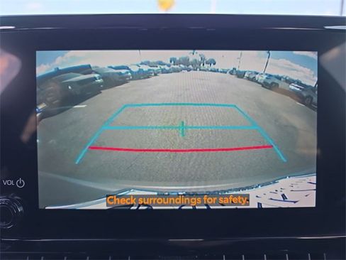 Used 2023 Toyota Corolla Cross LE image 26