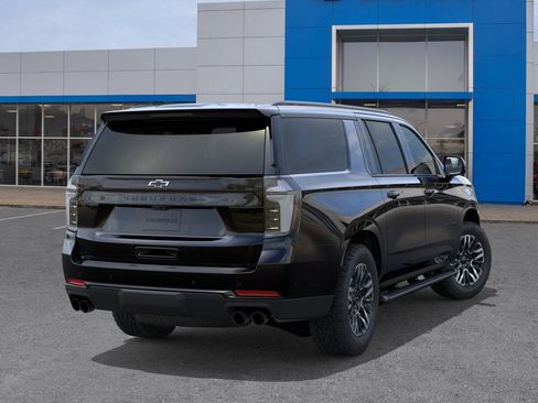 New 2026 Chevrolet Suburban Z71 w/ Z71 Off-Road Package AWD/4WD image 4