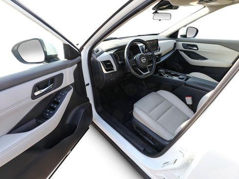Used 2023 Nissan Rogue SL w/ SL Premium Package AWD/4WD image 12