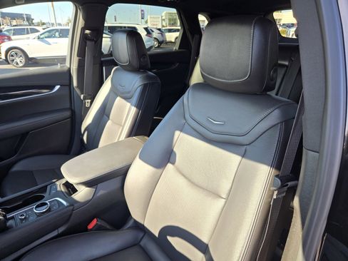 Certified 2025 Cadillac XT5 Premium Luxury image 15
