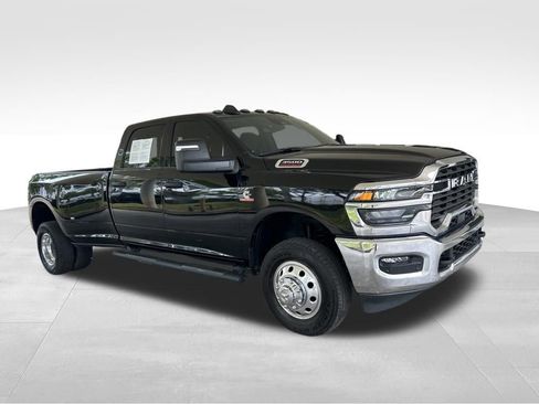 Used 2025 RAM 3500 Tradesman AWD/4WD image 2
