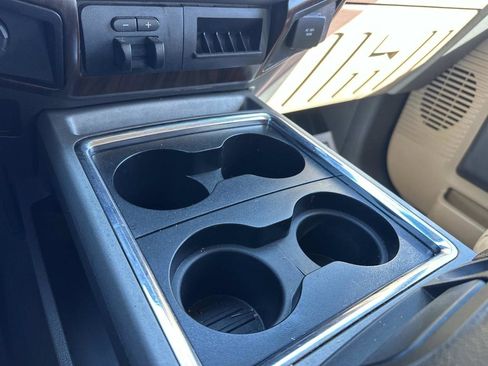 Used 2014 Ford F250 Lariat w/ Lariat Ultimate Package image 19