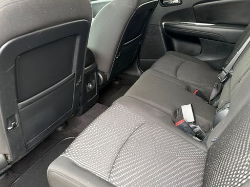 Used 2019 Dodge Journey SE w/ Premium Group image 12