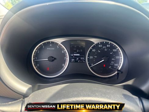 Used 2025 Nissan Kicks Play S FWD image 13