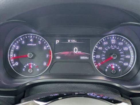 Used 2024 Kia Forte LXS w/ LXS Technology Package FWD image 11