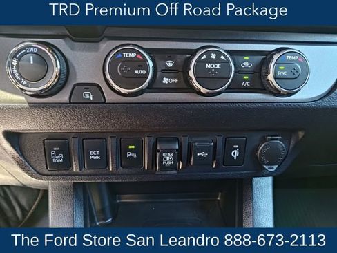 Used 2021 Toyota Tacoma TRD Off-Road w/ TRD Premium Off Road Package AWD/4WD image 23