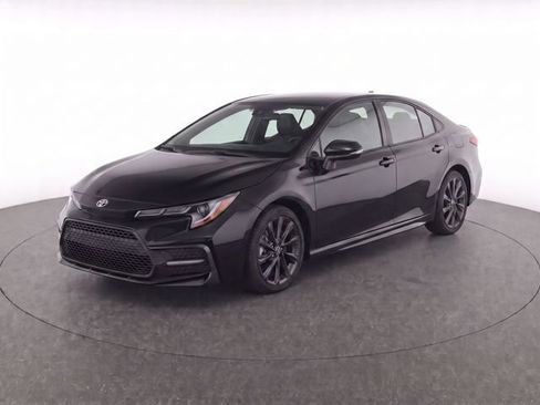 Used 2025 Toyota Corolla SE FWD image 16