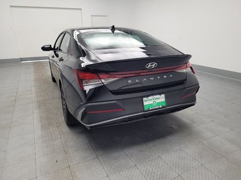 Used 2025 Hyundai Elantra Sport FWD image 6