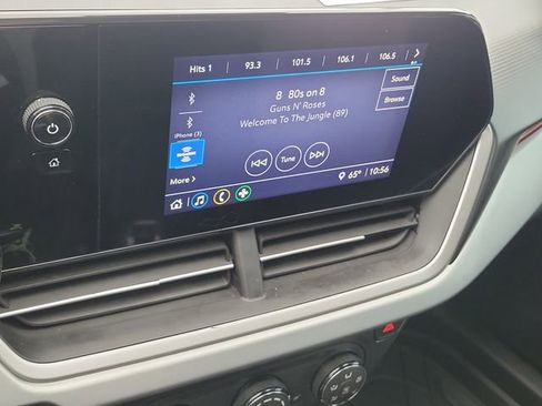 Certified 2024 Chevrolet Trax RS w/ Driver Confidence Package image 25