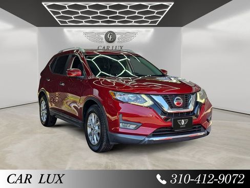 Used 2018 Nissan Rogue SV image 7