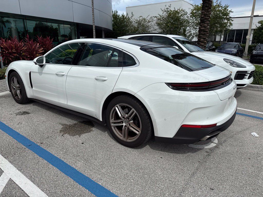 Certified 2025 Porsche Panamera RWD image 36